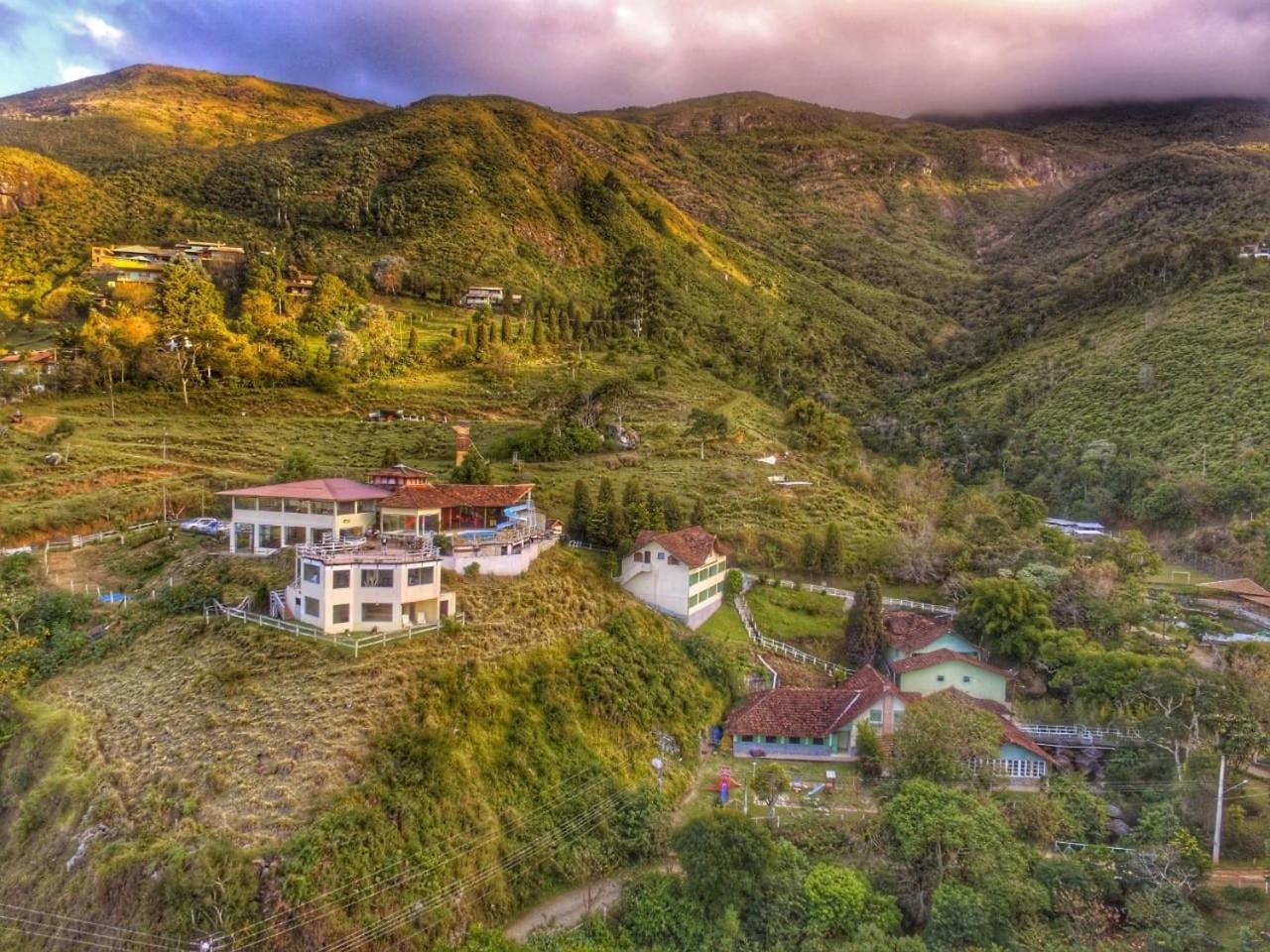 Hotel Fazenda Caledonia Inn Nova Friburgo Buitenkant foto